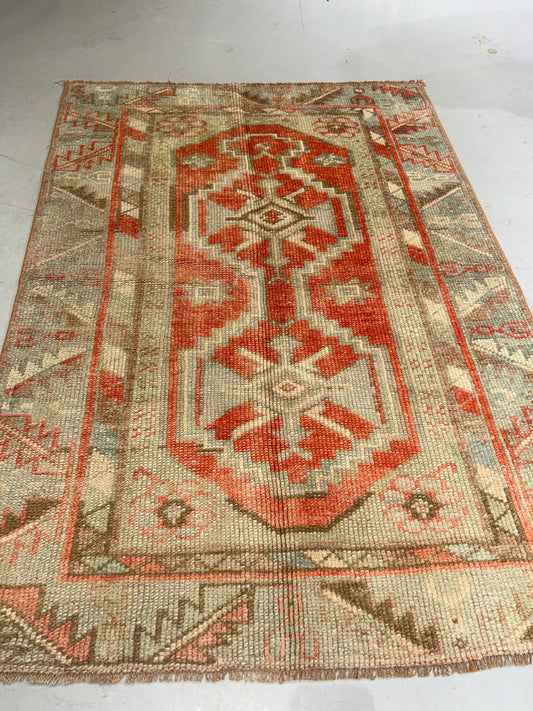 Vintage Sivas–Konya Anatolian Rug No. 19 – 3’ x 4.3’