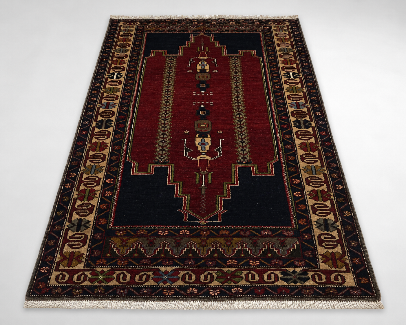 NO:15 Vintage Nigde Yoruk Rug- 5.69x8.07 ft