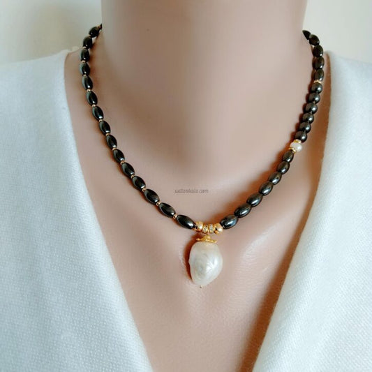 Hematite and Baroc Pearl Necklace