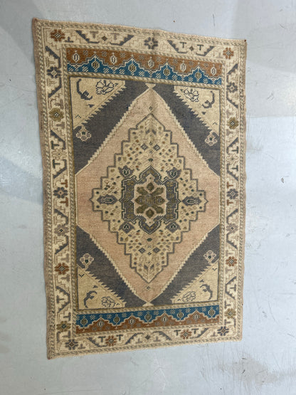 no 20  - Carpet and Rug-2.7x4 (Turkish Taspinar)