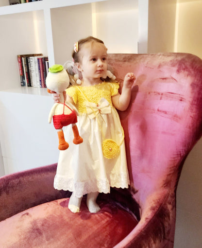 Knitting Girl Dress Outfit , 4 pcs Toddler Girls Dress Scalloped Side, Polka Dot Yellow  ,Dress & Bag, Hair clips, and shorts