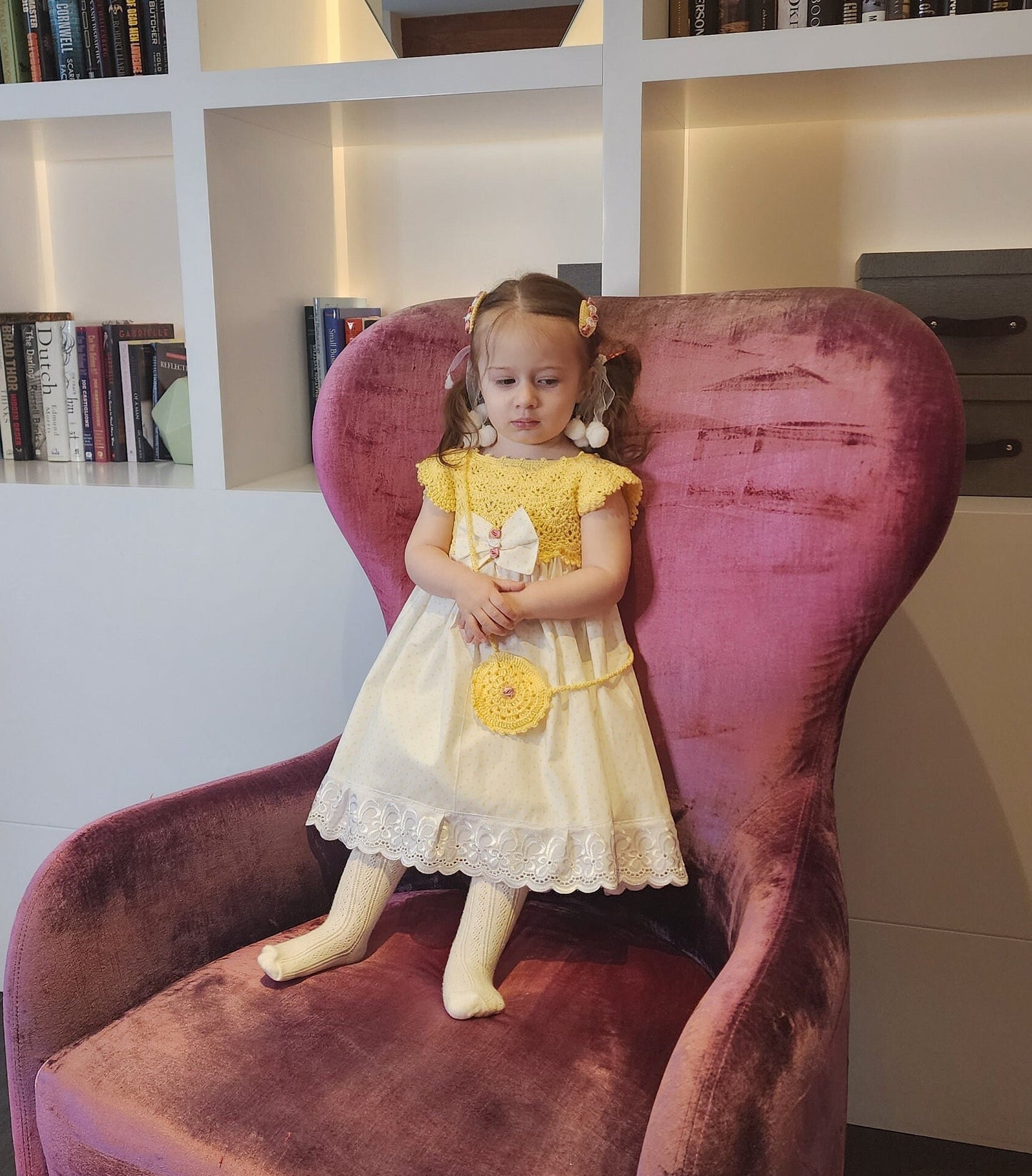 Knitting Girl Dress Outfit , 4 pcs Toddler Girls Dress Scalloped Side, Polka Dot Yellow  ,Dress & Bag, Hair clips, and shorts