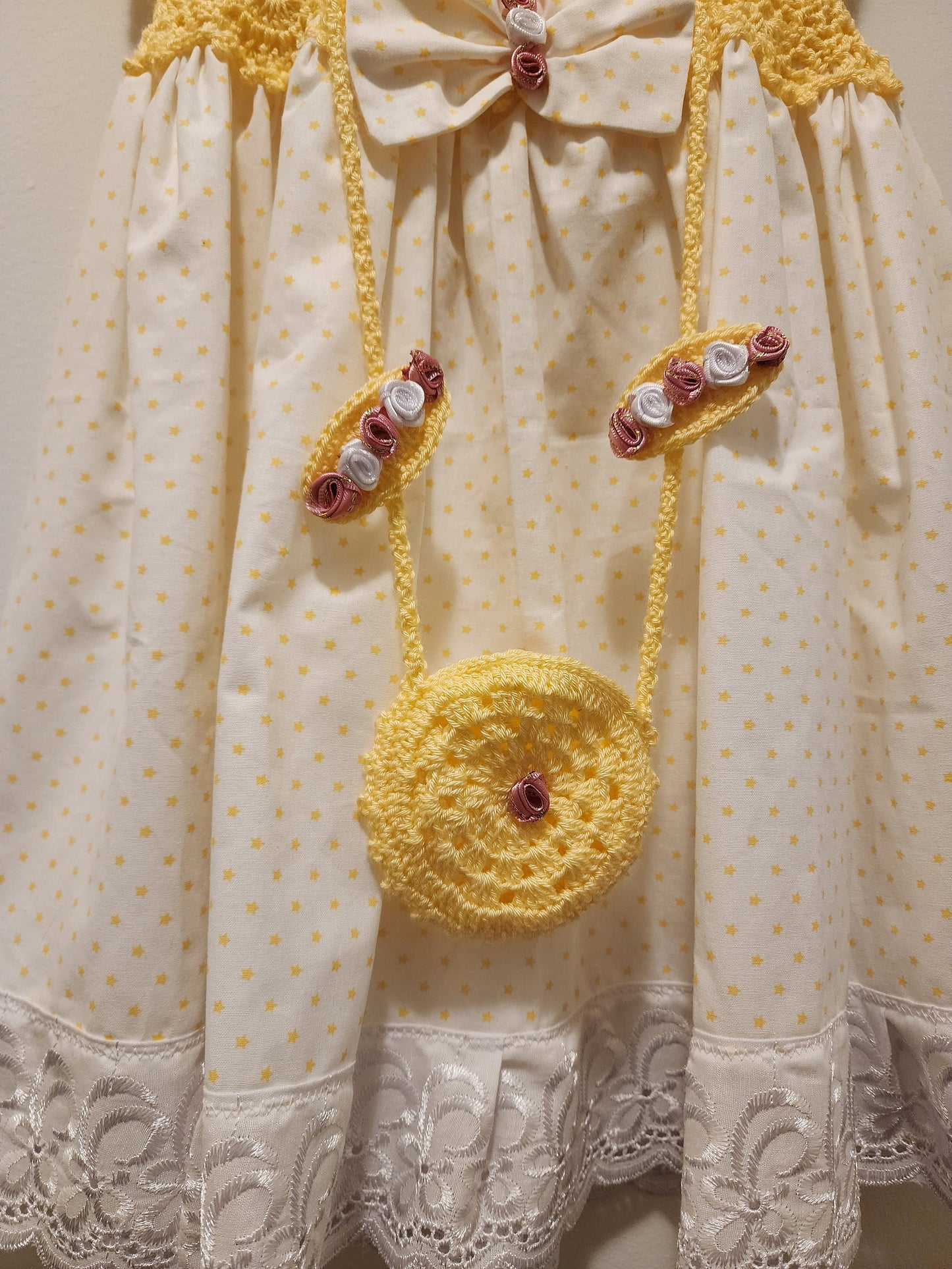 Knitting Girl Dress Outfit , 4 pcs Toddler Girls Dress Scalloped Side, Polka Dot Yellow  ,Dress & Bag, Hair clips, and shorts