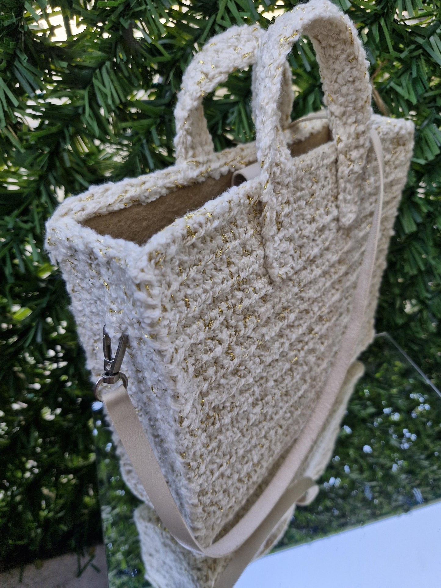 Chic and Versatile Glitter Yarn Handcrafted Bag with Leather Details | Elegant Winter Bags: Felt-Lined with Leather Accents | Handmade Bags